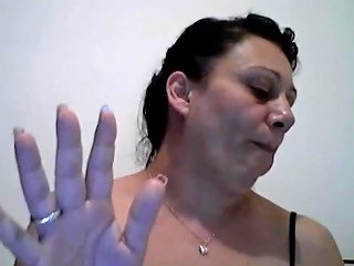 Brazilian MILF Plays With Me On Skype